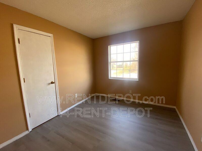 1813 Coker Ave - Photo 3 of 10