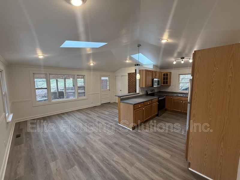 1068 Matson Drive - Photo 2 of 31