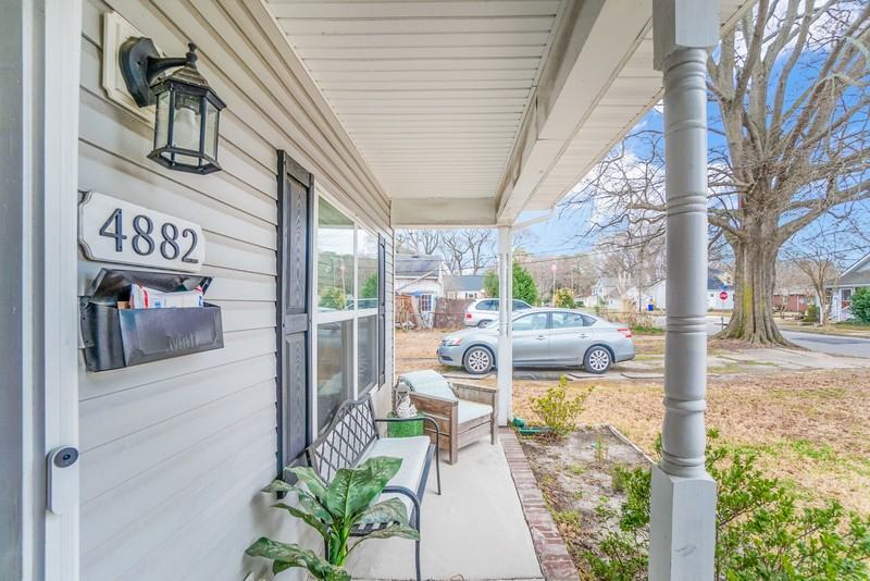 4882 Elmhurst Ave - Photo 3 of 31