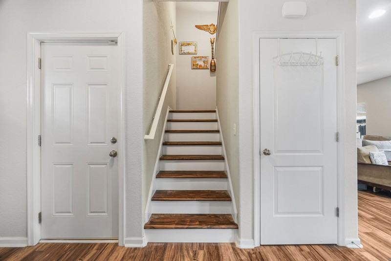 4882 Elmhurst Ave - Photo 5 of 31