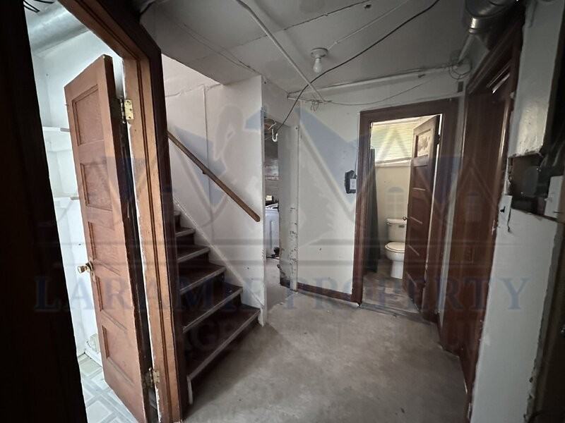 918 E Gibbon St - Photo 4 of 13