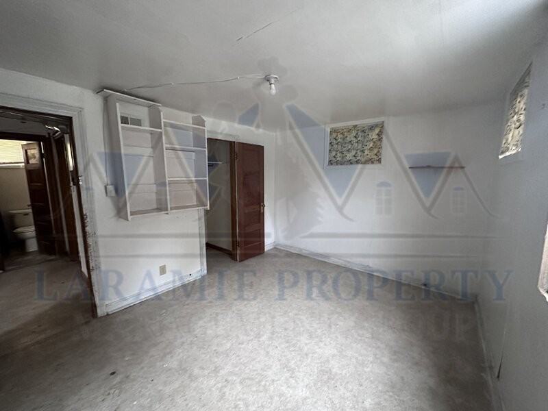 918 E Gibbon St - Photo 6 of 13