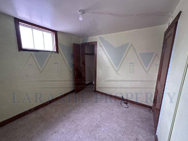 918 E Gibbon St - Photo 7 of 13