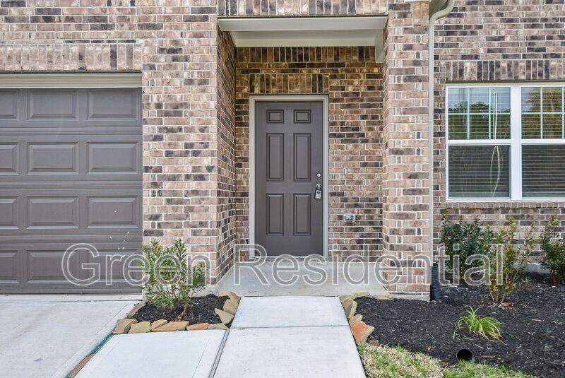 3603 Admiralty Dr - Photo 2 of 32