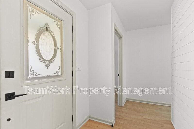 111 Ruffin Rd - Photo 3 of 31