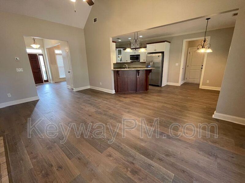 505 Jutland Way - Photo 5 of 18