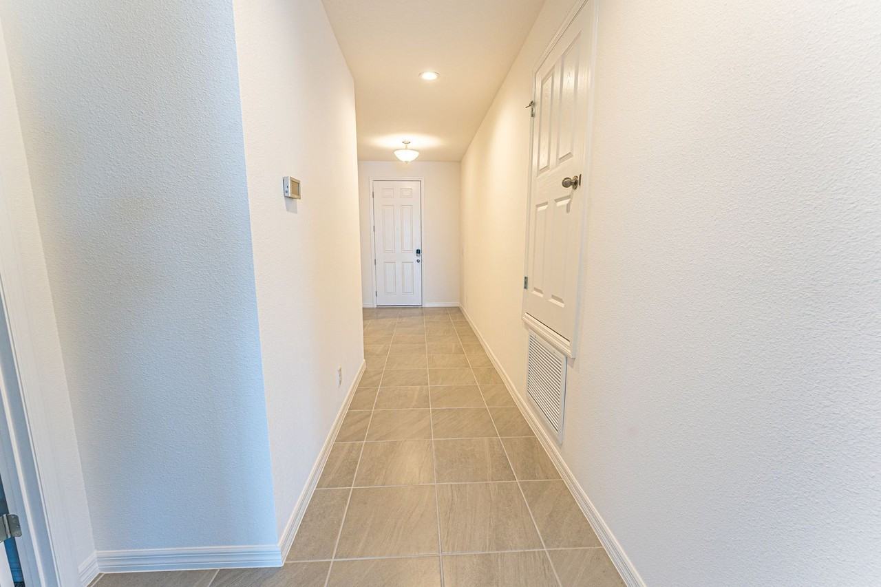 5895 Vision Rd - Photo 4 of 42