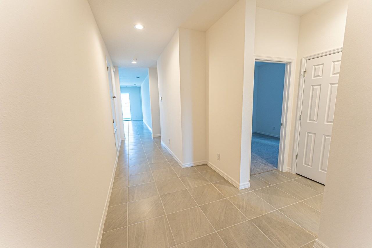 5895 Vision Rd - Photo 5 of 42