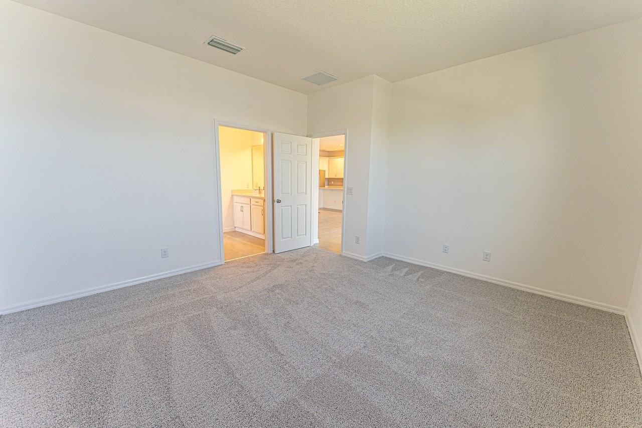 5895 Vision Rd - Photo 7 of 42