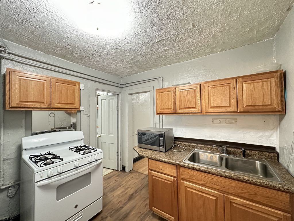 1514 N Elston Ave #2 - Photo 2 of 21