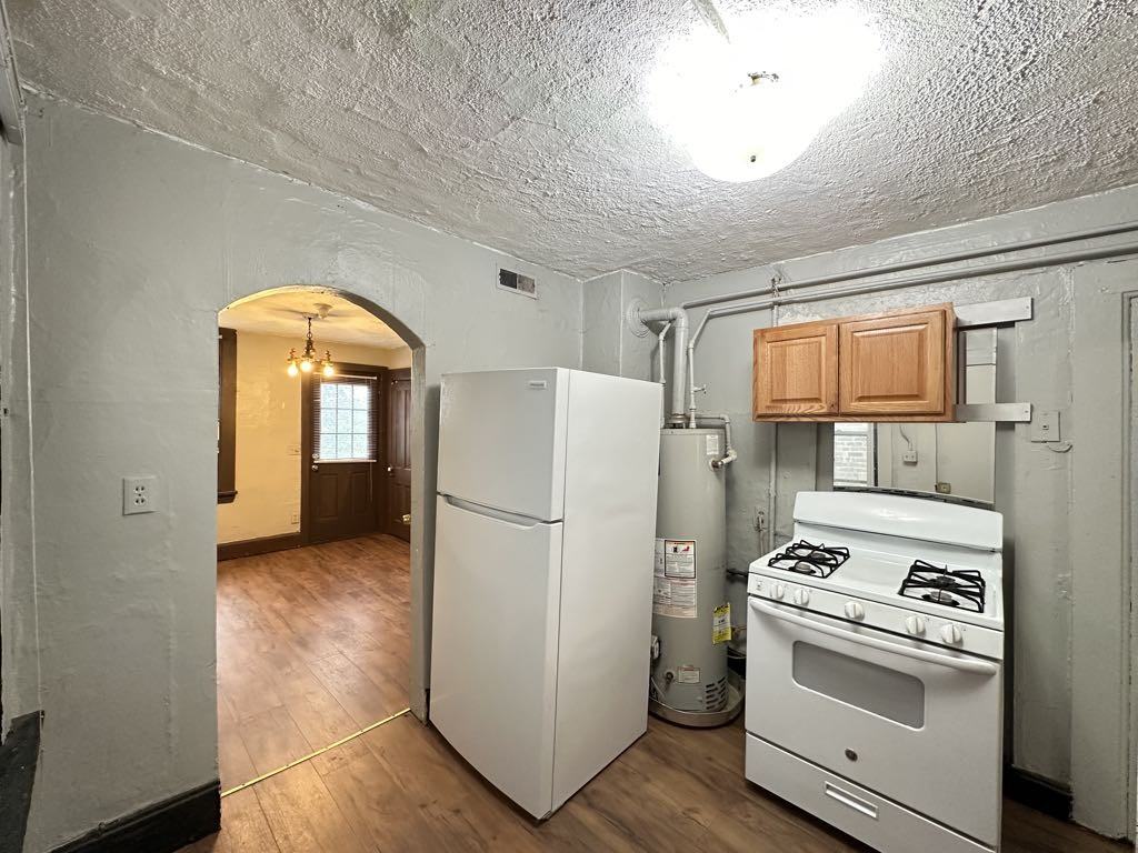 1514 N Elston Ave #2 - Photo 3 of 21