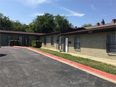 209 E Dean Avenue - Photo 4 of 8