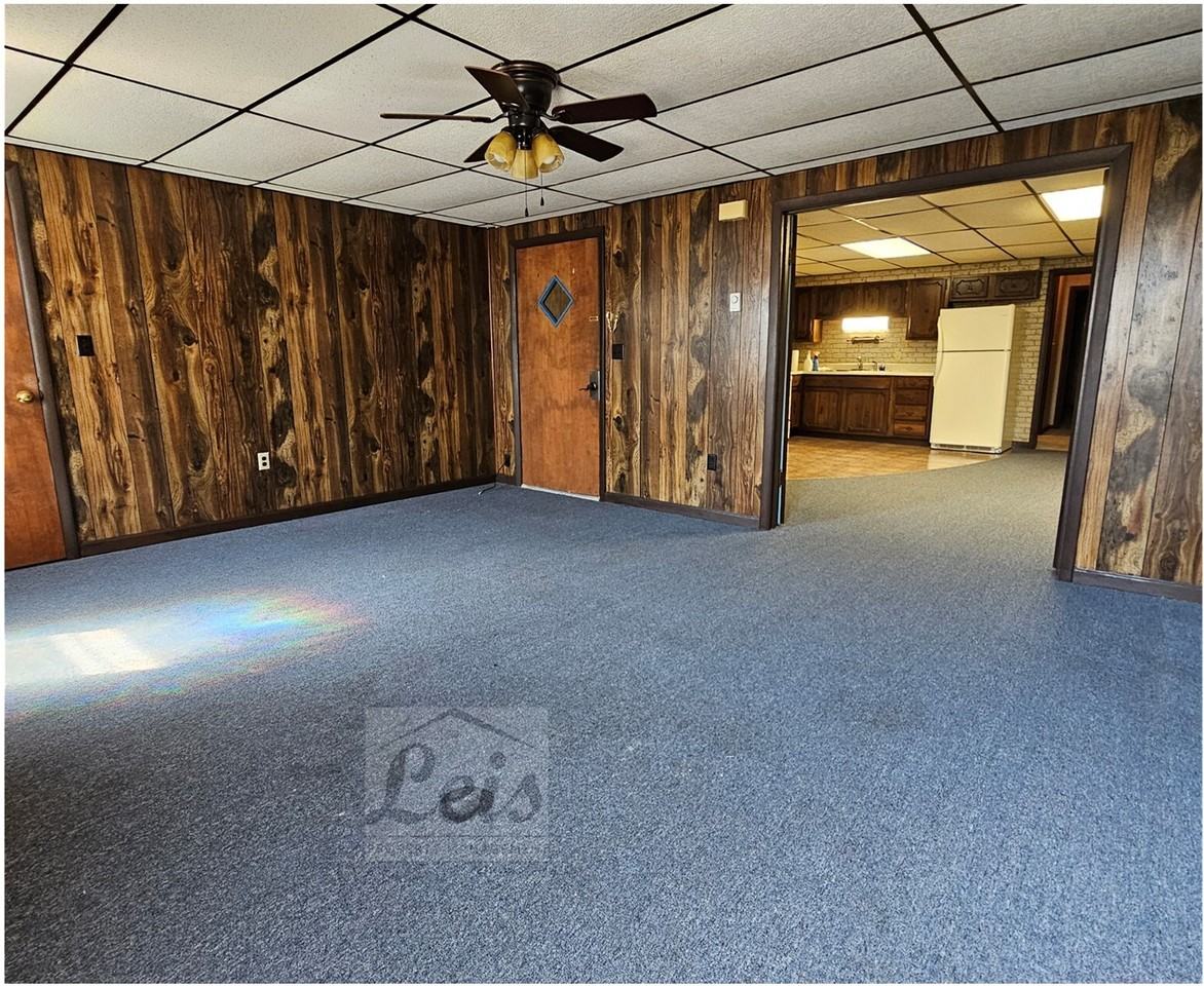 207 1/2 N. Columbia Street - Photo 3 of 12