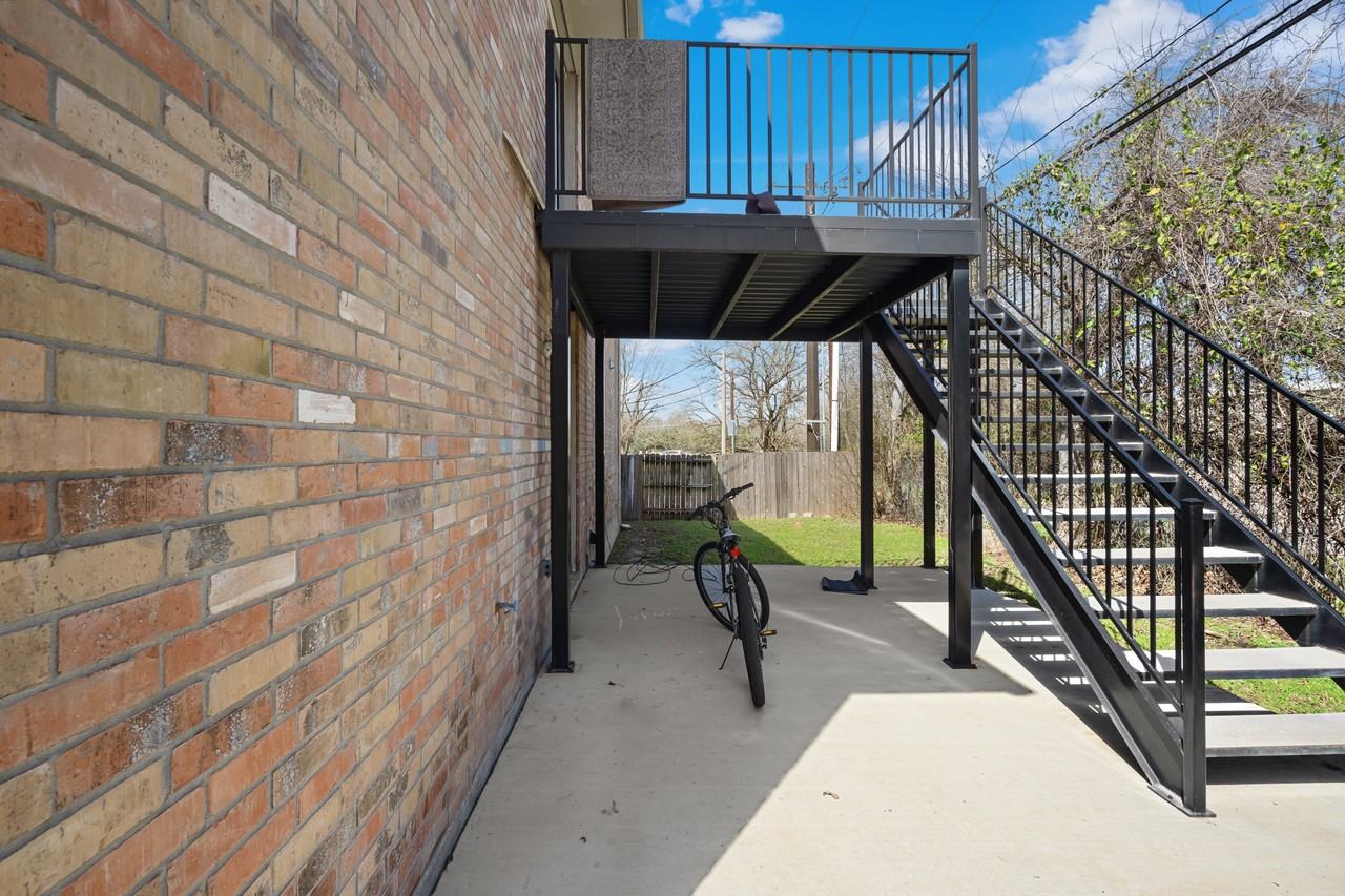 401 Park Road #A - Photo 2 of 22