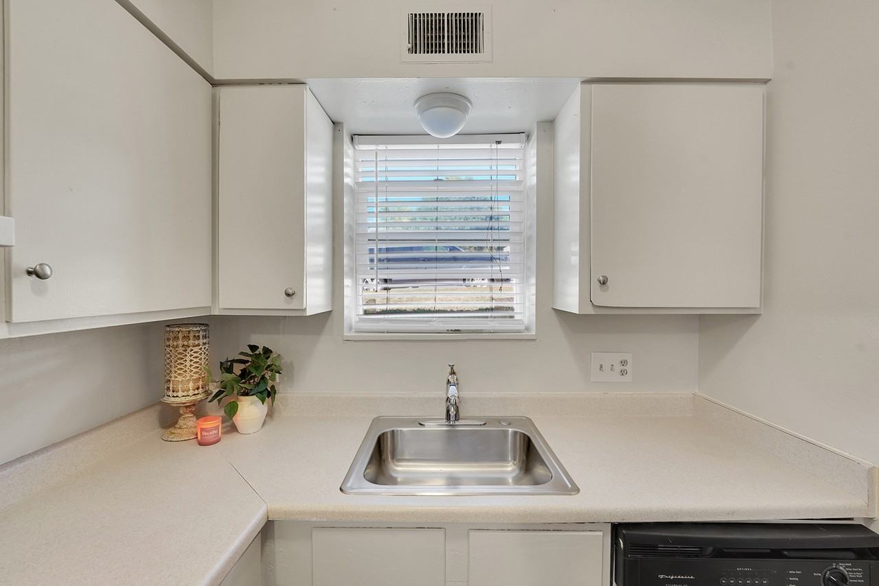 Winrock Properties - Photo 3 of 11