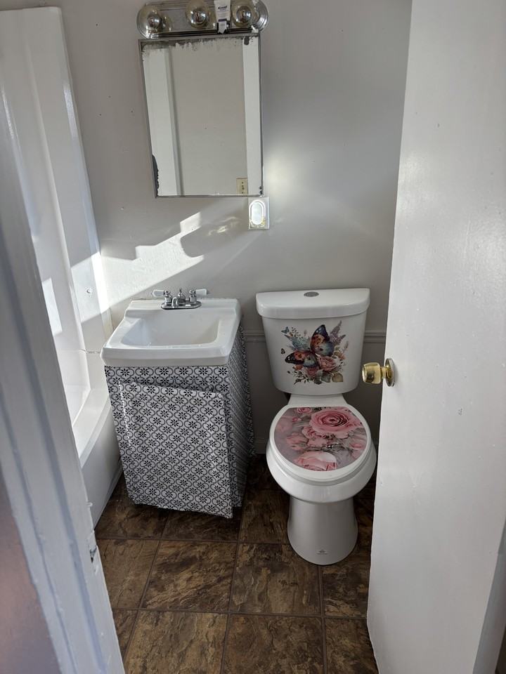 165 Grove Street - Photo 5 of 10