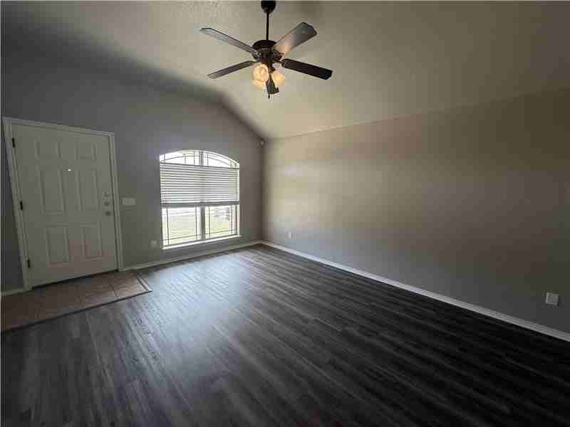 4205 Cambridge Dr #A - Photo 5 of 32