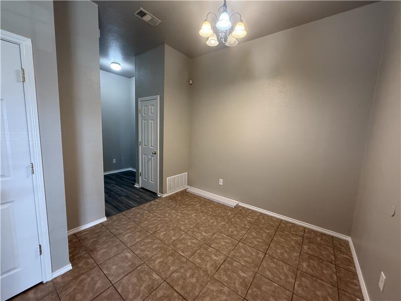 4205 Cambridge Dr #A - Photo 6 of 32