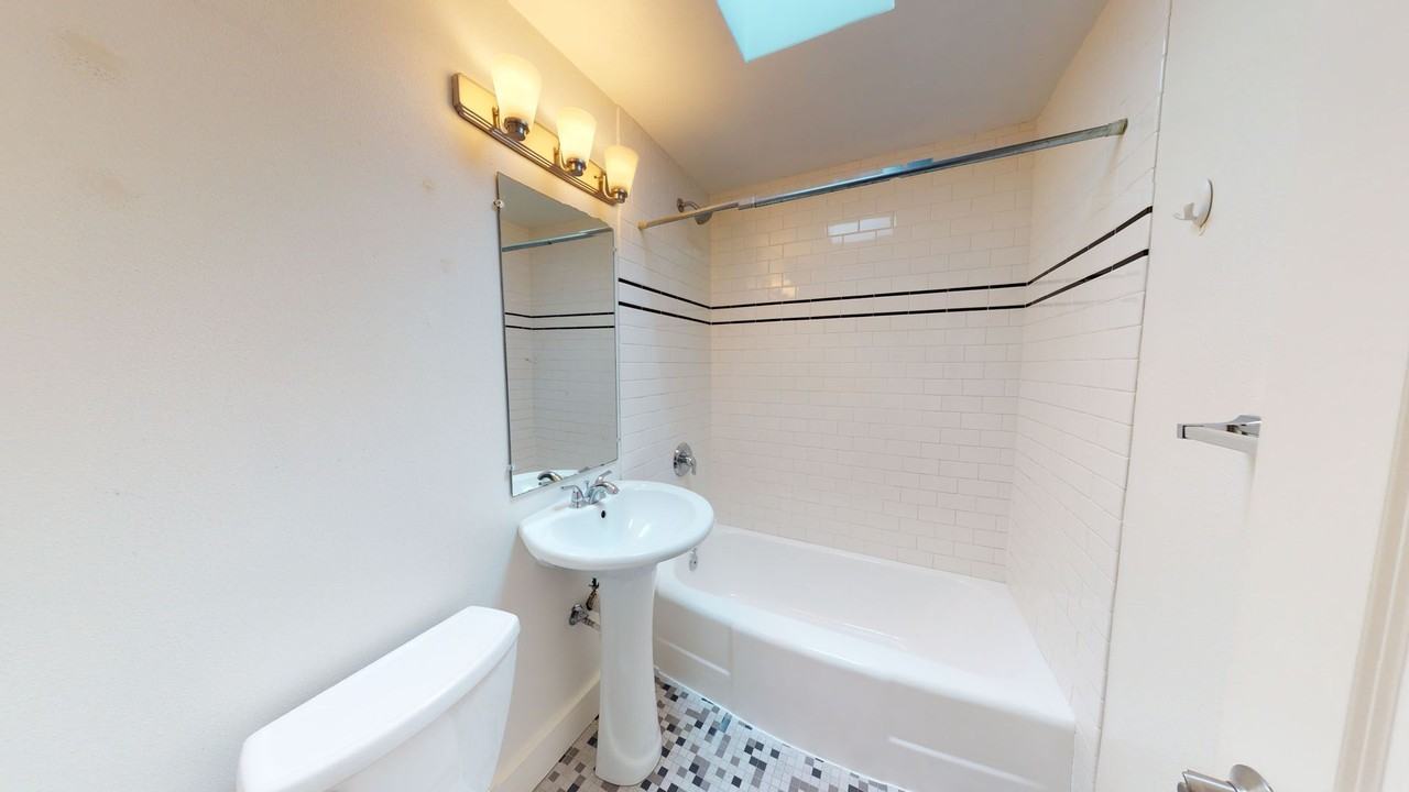 401 Harvard Ave (123) - Photo 2 of 9