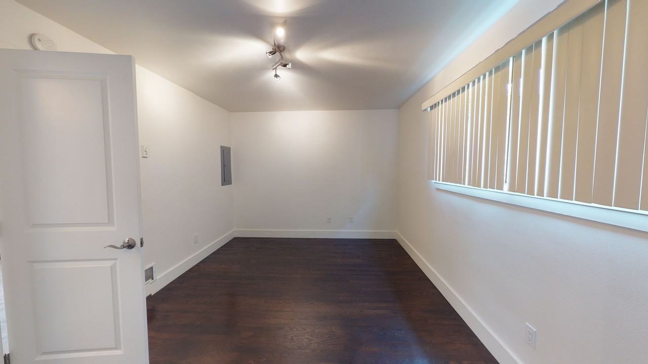 401 Harvard Ave (123) - Photo 4 of 9