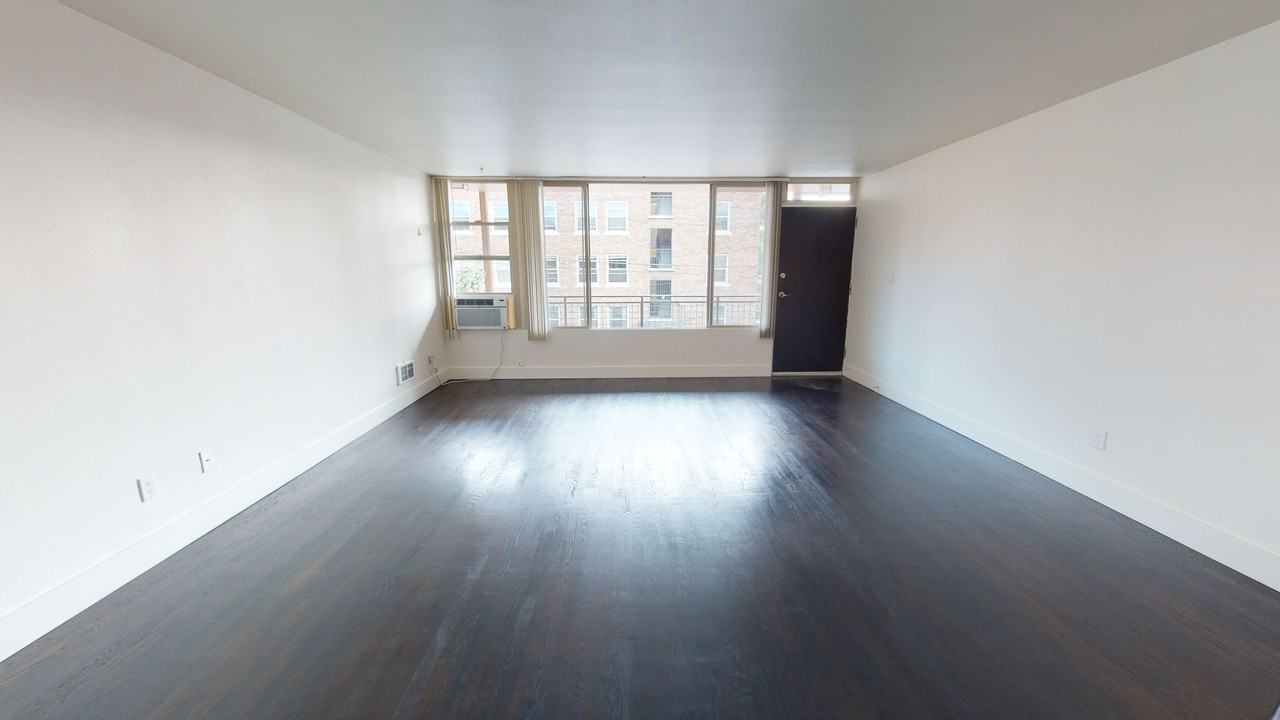 401 Harvard Ave (123) - Photo 7 of 9