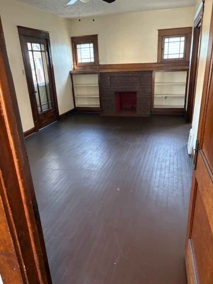 239 Potomac Ave - Photo 3 of 9