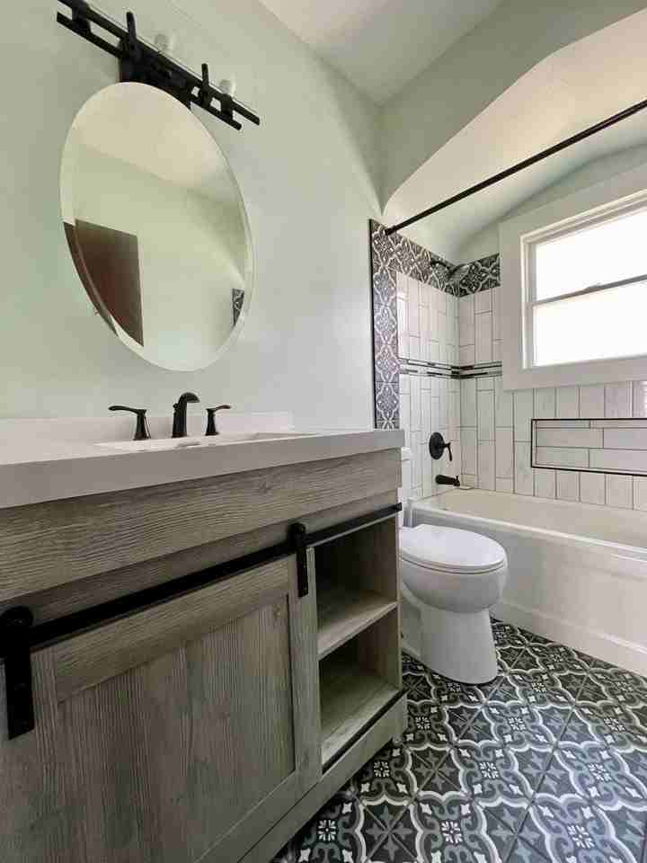 55 W Raleigh Ave - Photo 7 of 8