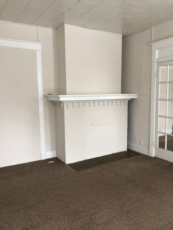 703PAR - Photo 2 of 6