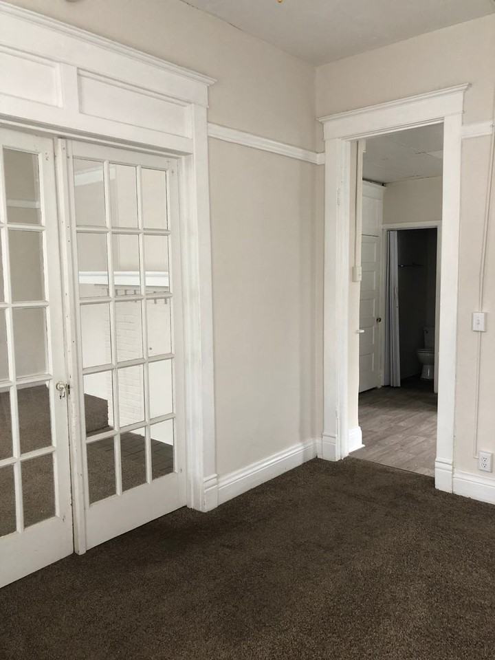 703PAR - Photo 4 of 6