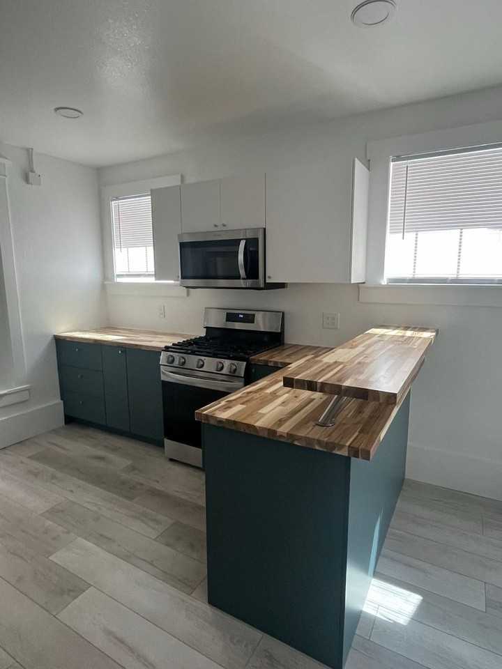 1218 Clarkson Street, LLC - Photo 6 of 24