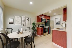 featured image of 1605 Maple Ln