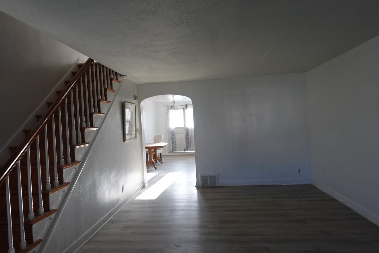 7023 Large St - Photo 2 of 15