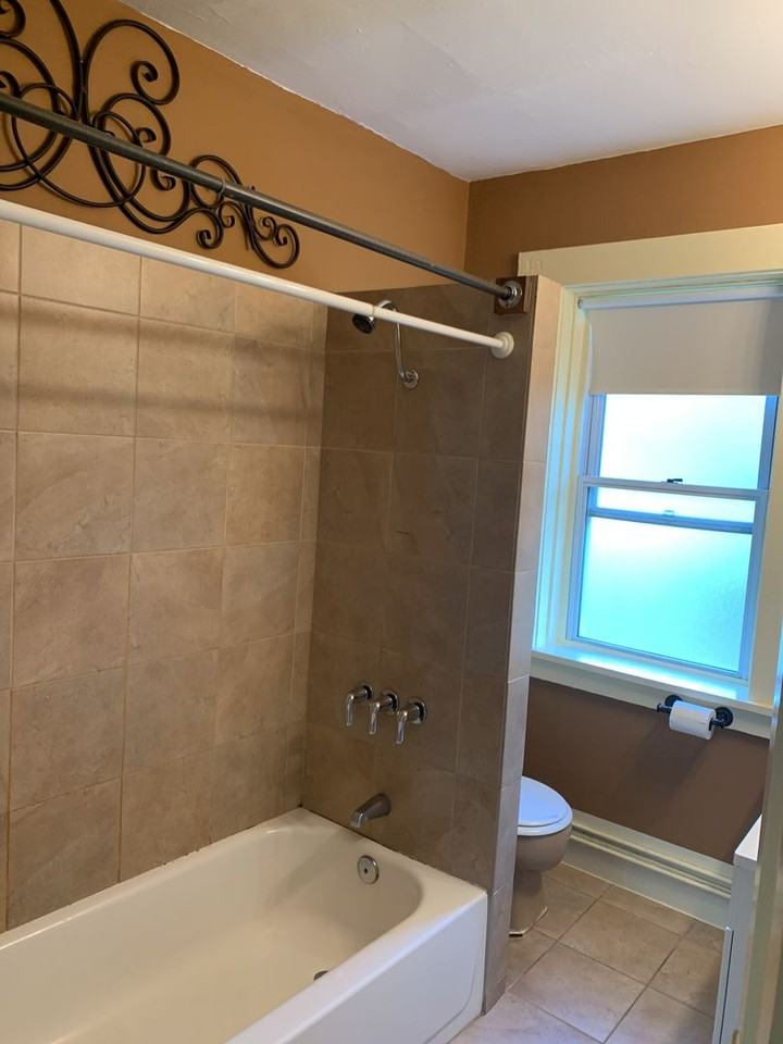 1655 Chislett St - Photo 2 of 16