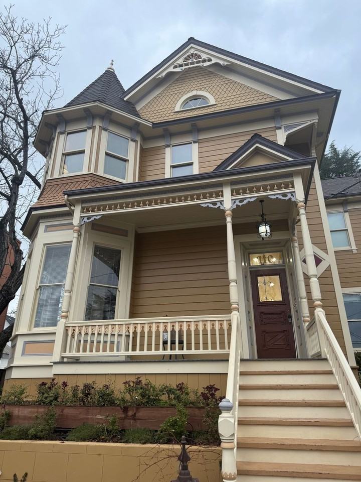 110 Richardson St - Photo 2 of 13