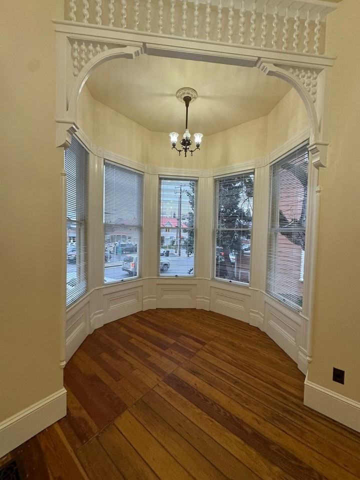 110 Richardson St - Photo 3 of 13