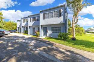Vista Townhomes - Photo 1 of 1