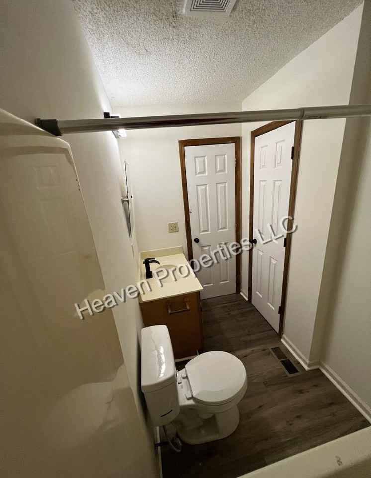 519 Leonford St - Photo 4 of 11