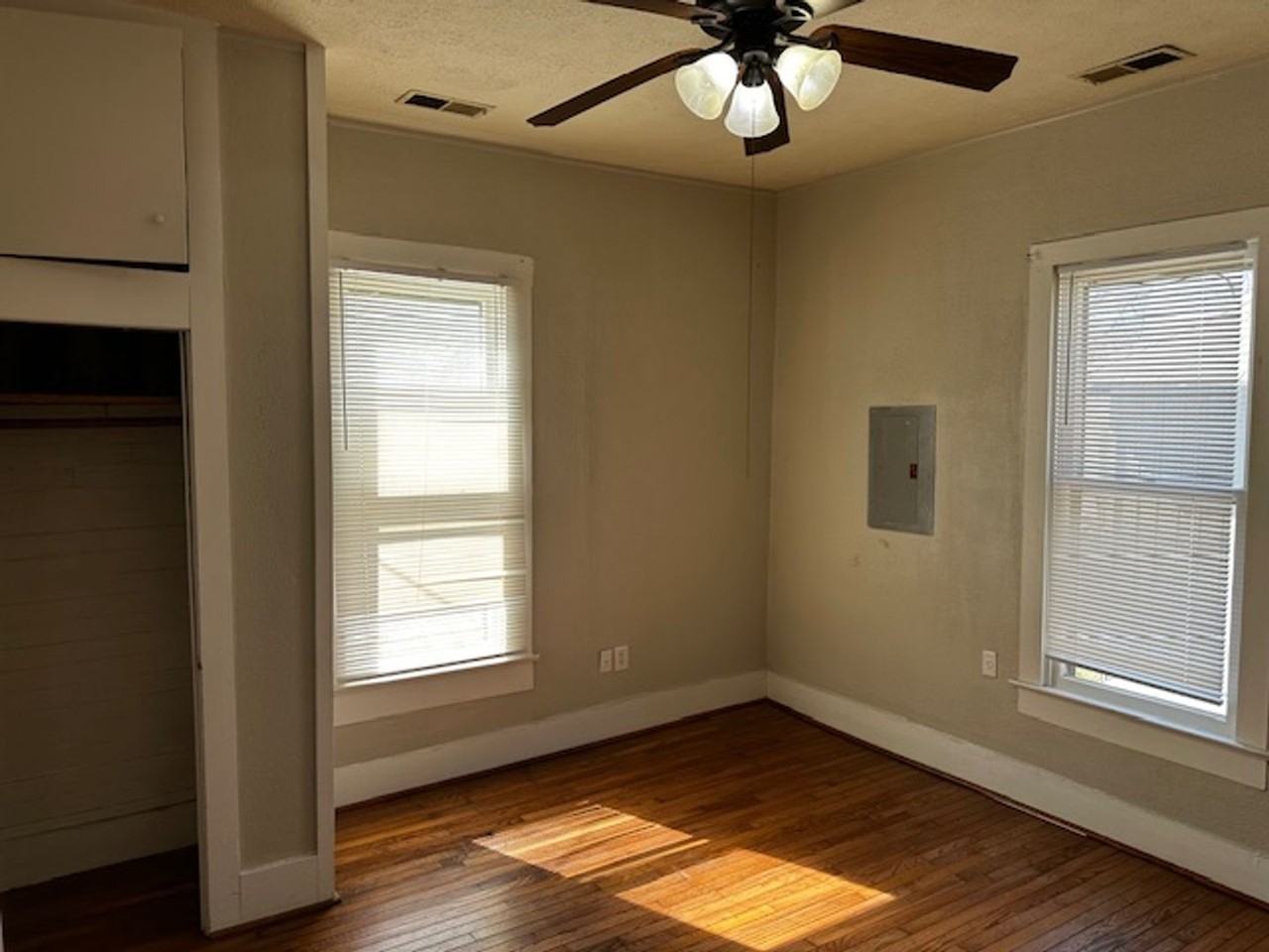 929 929 E Dale - 929 E Dale - Photo 5 of 15