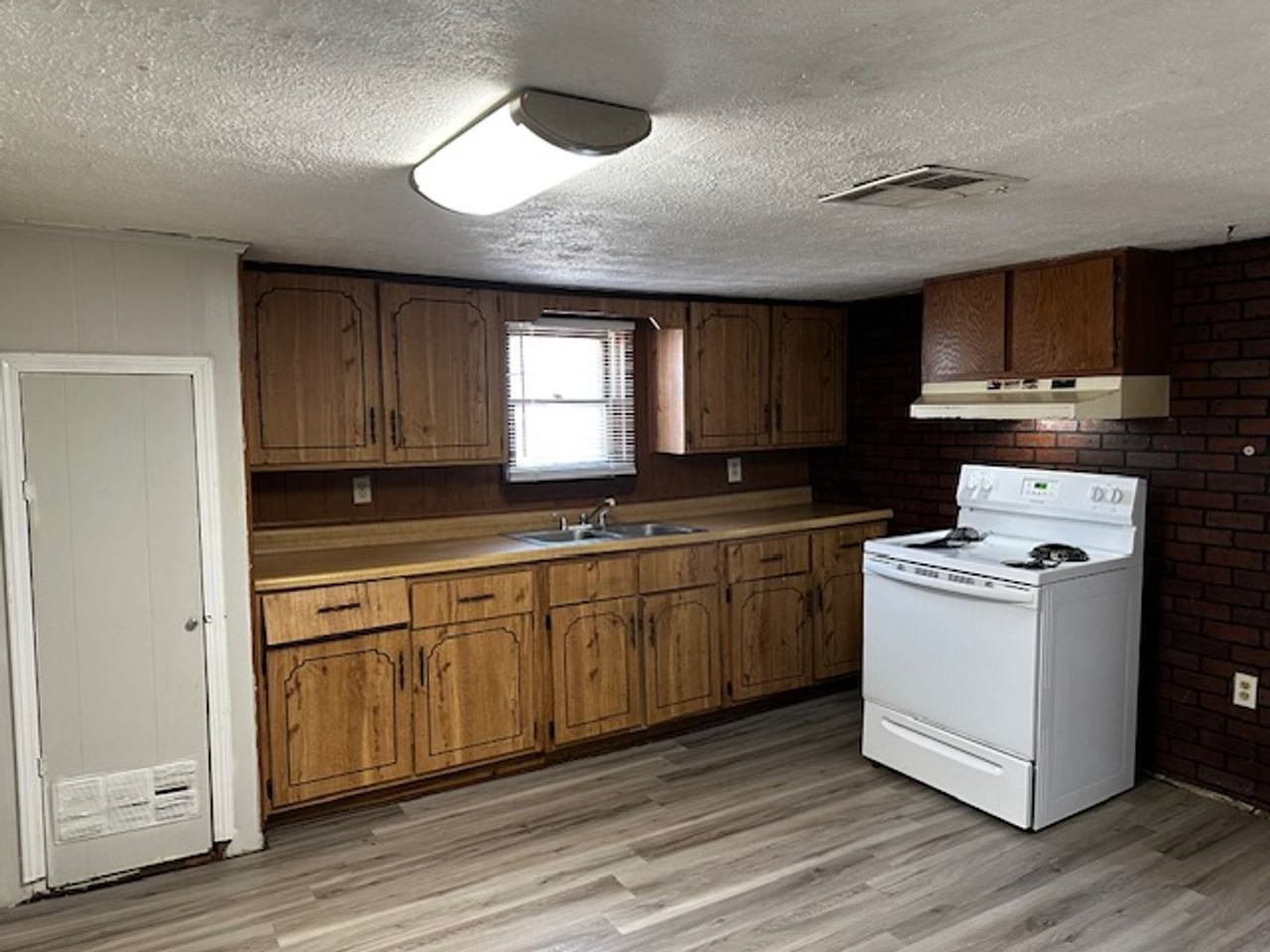 929 929 E Dale - 929 E Dale - Photo 7 of 15