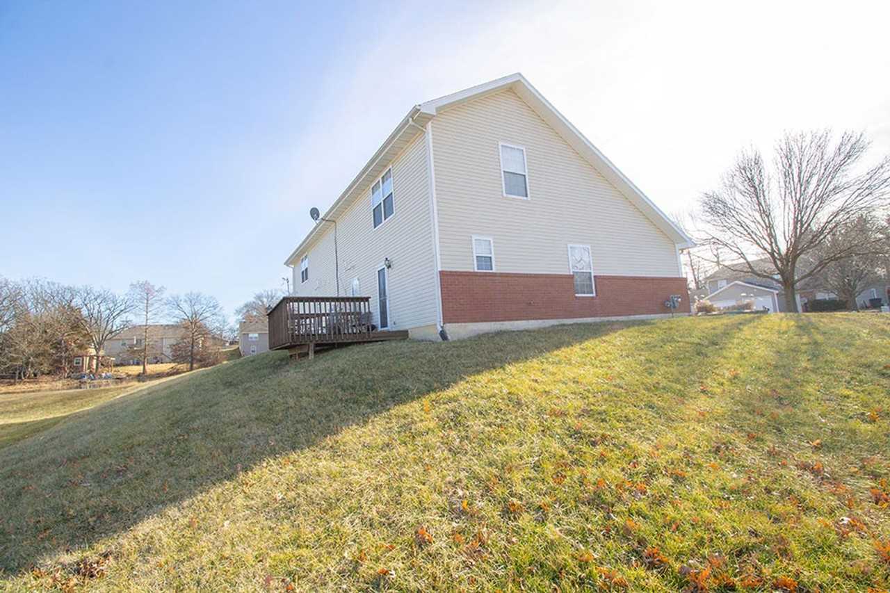 5981 E Limoges Dr - Photo 2 of 35