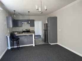 400 Saxon St #3 - Photo 1 of 1