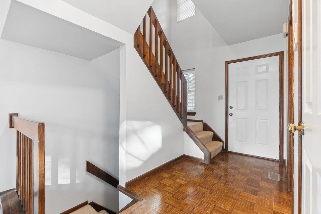 12110 Autumn Lakes Dr - Photo 4 of 43