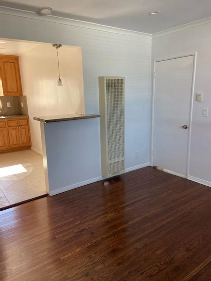 5213 W 120th St - Photo 3 of 11