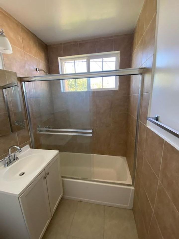 5213 W 120th St - Photo 7 of 11