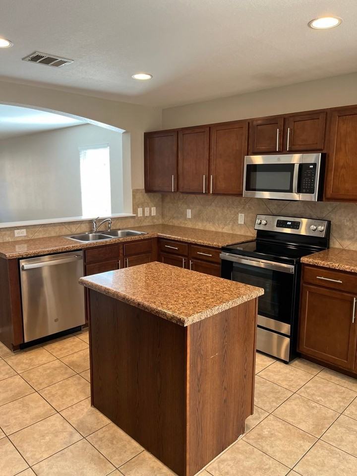 5704 Nelson Oaks Dr - Photo 7 of 11