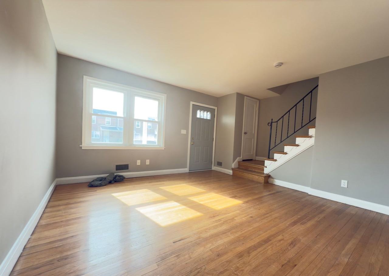 5401 Price Ave - Photo 3 of 18