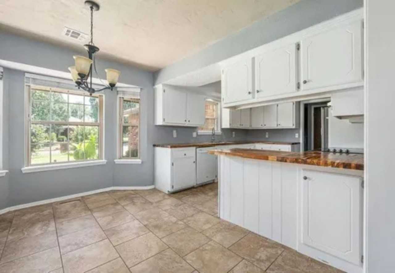 2805 Summer Set Trl - Photo 7 of 30