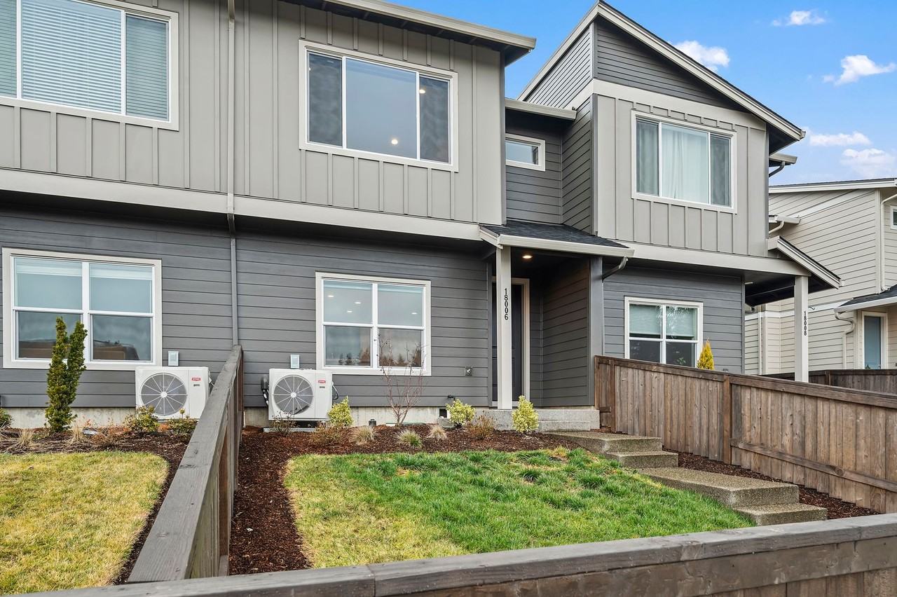 18006 Ne 47th Ave - Photo 2 of 35