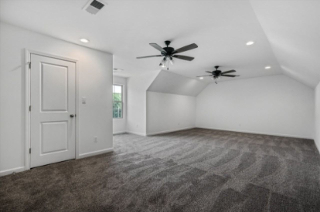 57 Scattered Oaks Dr - Photo 5 of 26