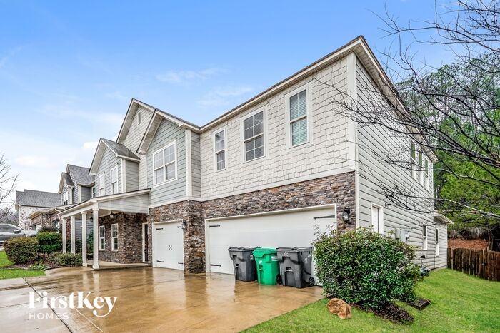 673 Chelsea Station Cir - Photo 2 of 16